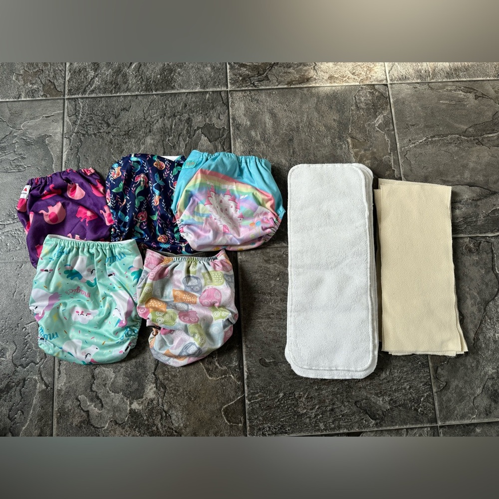 Cloth Diaper Set - Picture 4 of 6